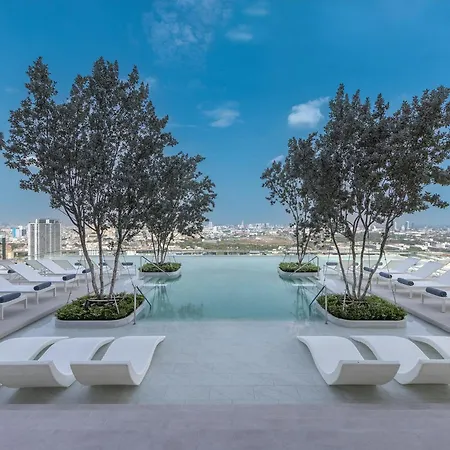Eastin Grand Hotel Phayathai